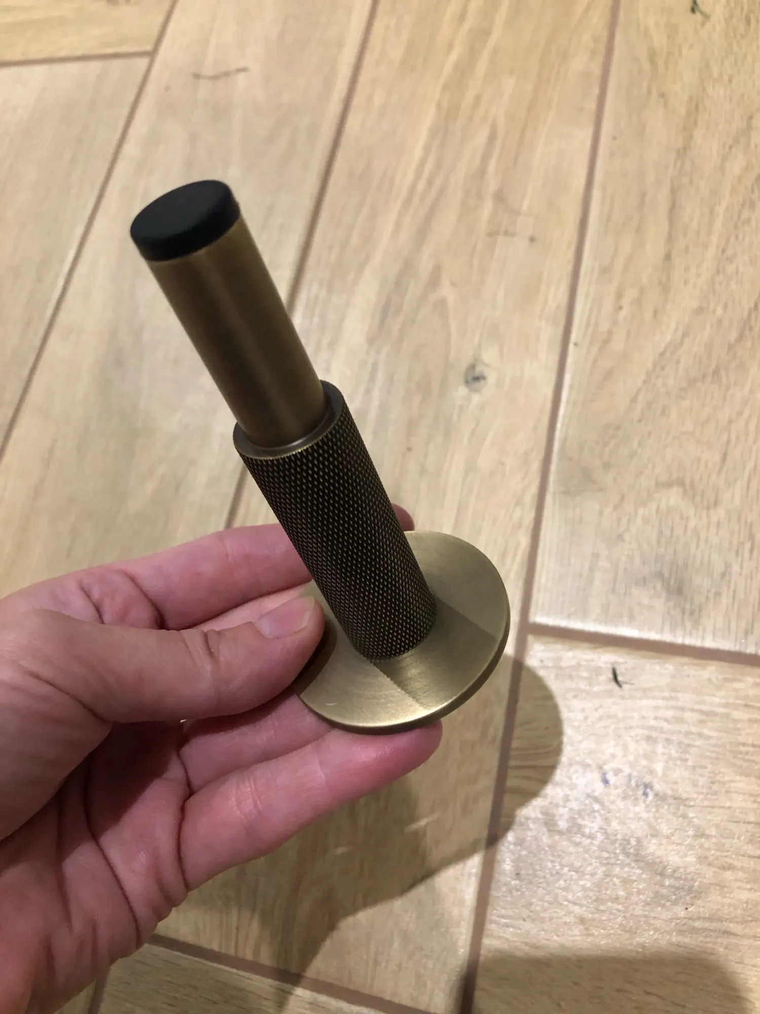 Review by Carlos Cooper