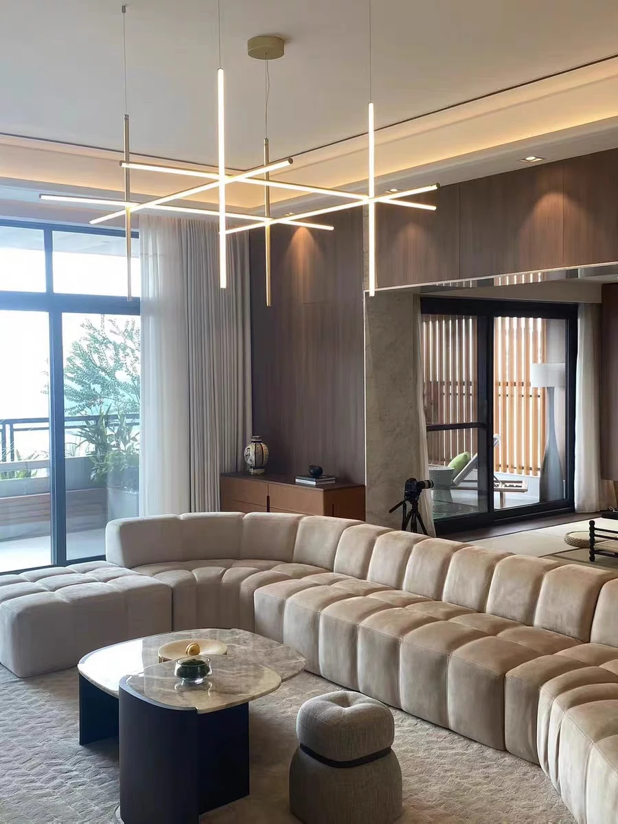 Review by Louise Jansen