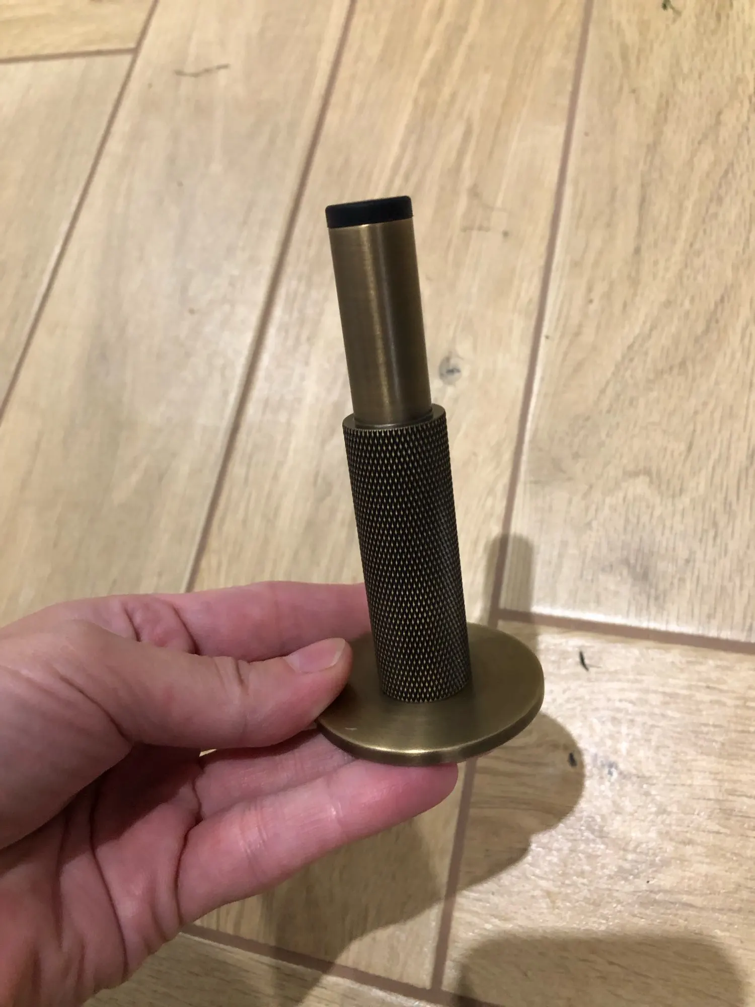 Review by Carlos Cooper