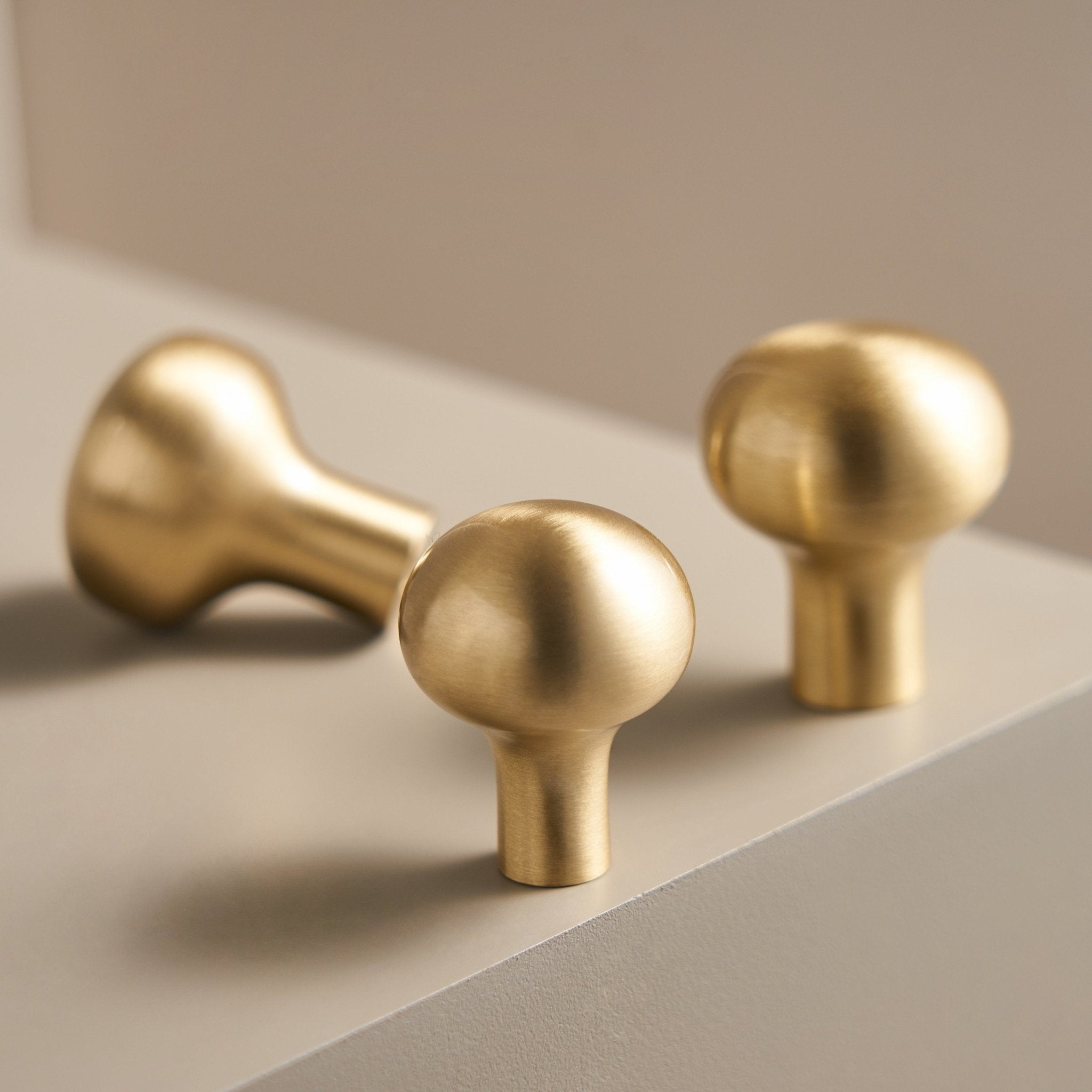COBBA Solid Brass Knob