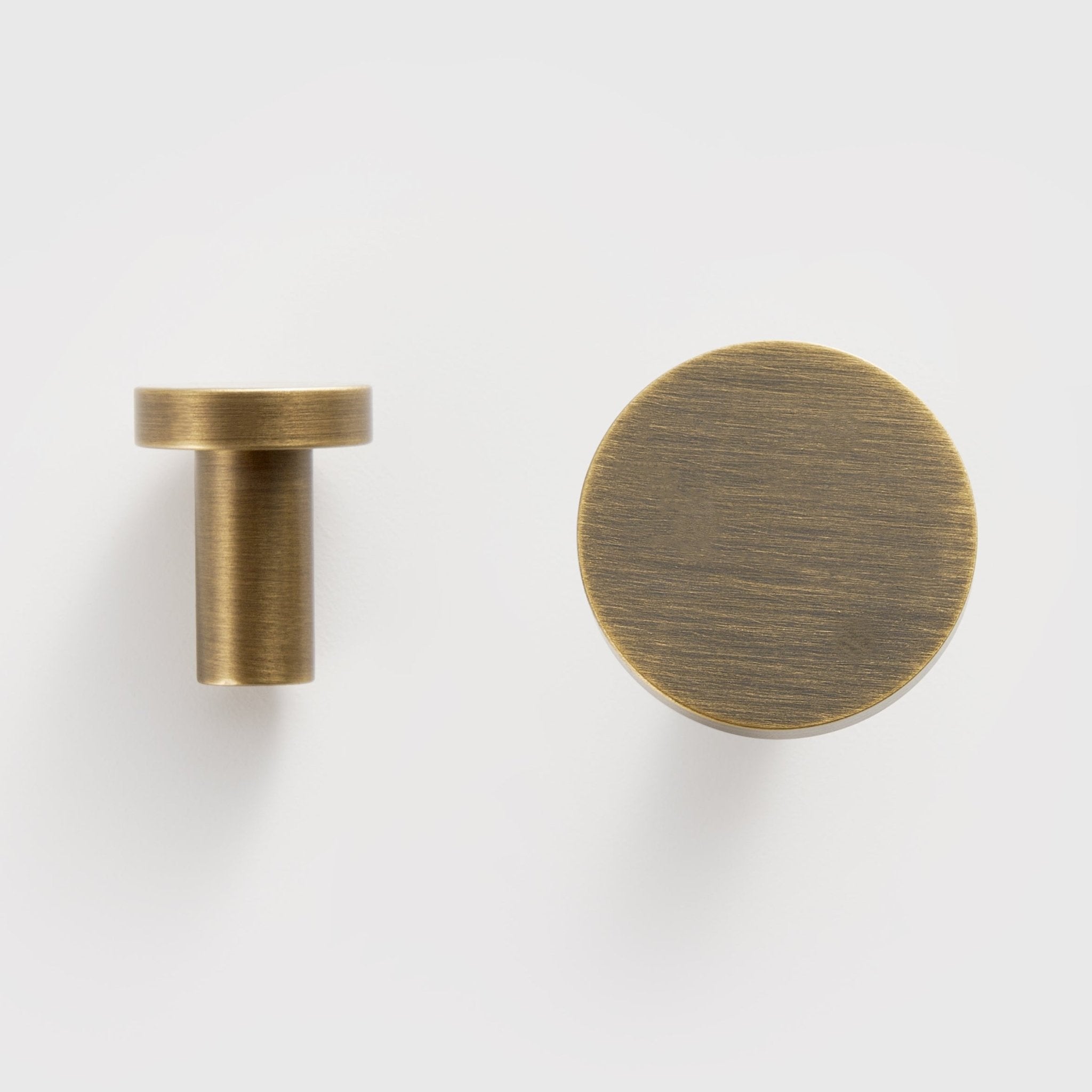 COMMET Solid Brass Knobs