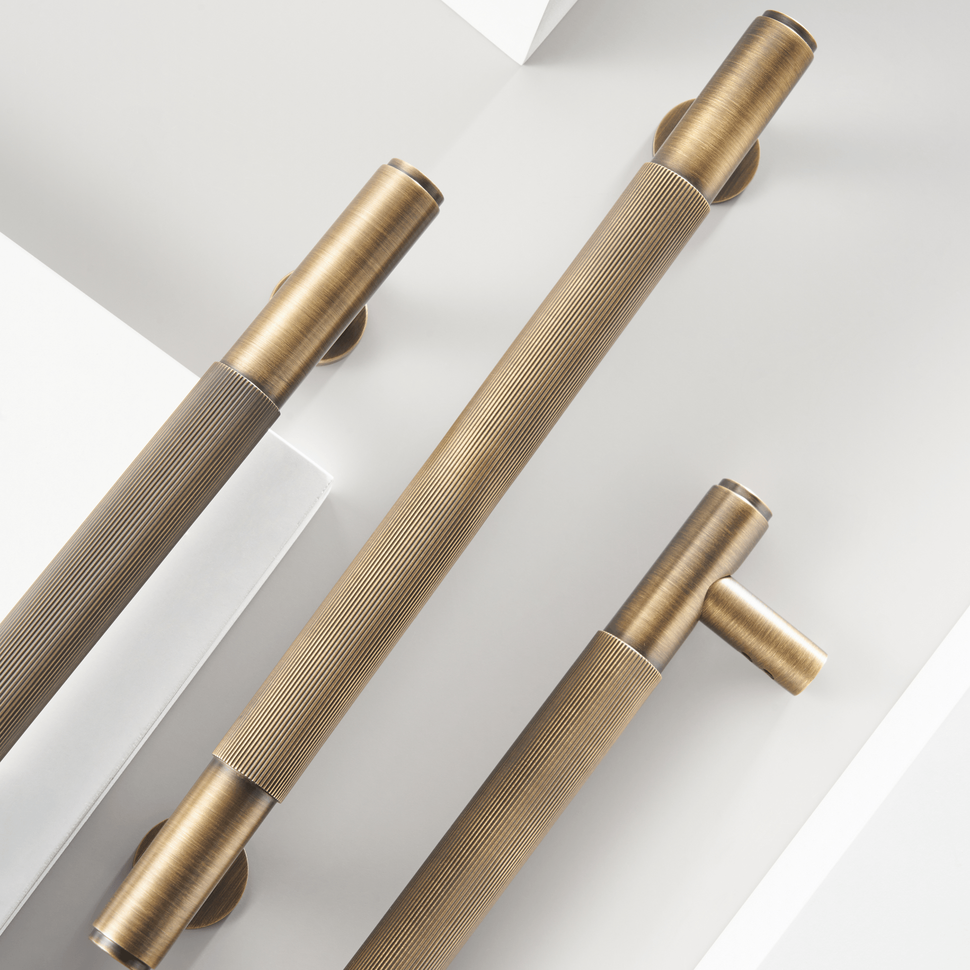 GOTHAM Pull Door Handle