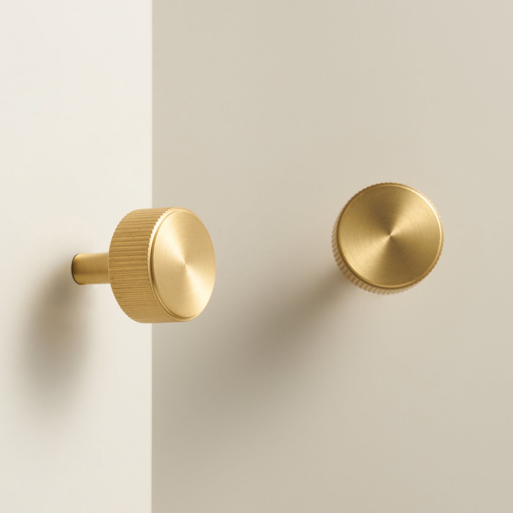 GRAFO Solid Brass Knobs