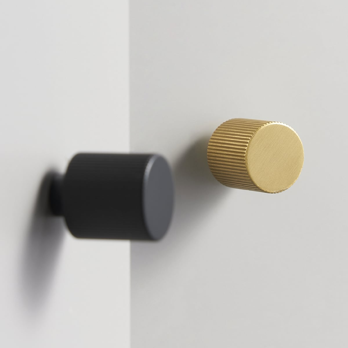 LEVVA Solid Brass Knob