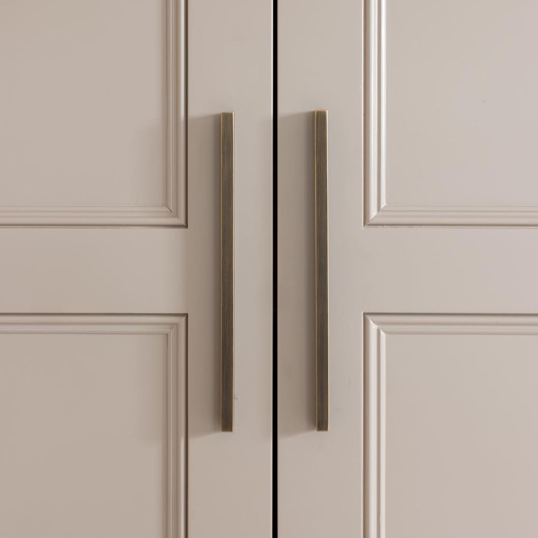 LIQUET Brass Handles