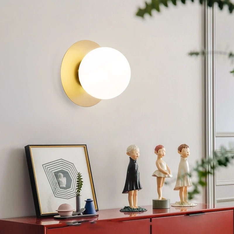 LUNA Brass Wall Light