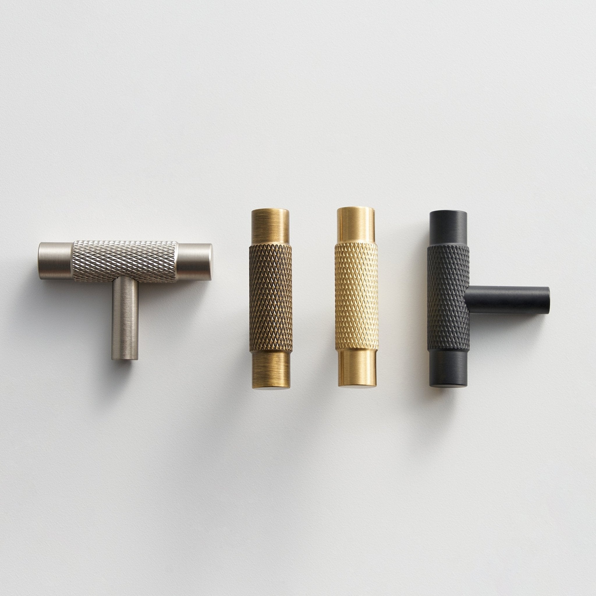 MANHATTAN Knurled Brass T-Bars