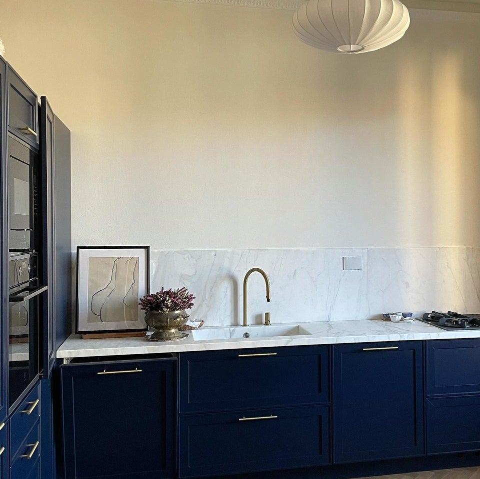 VERTICULAR Single Lever Swivel Kitchen Mixer Tap