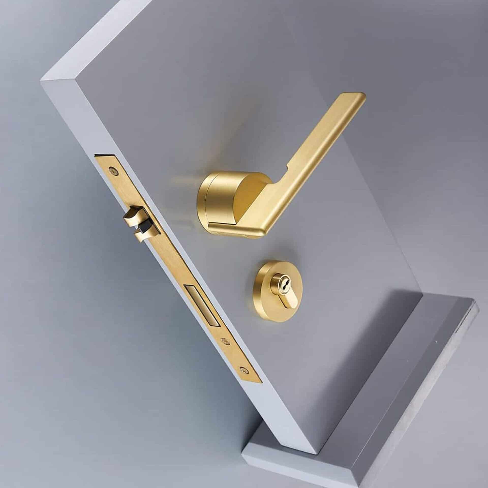 VERTO Solid Brass Lever Door Handle & Lock Set